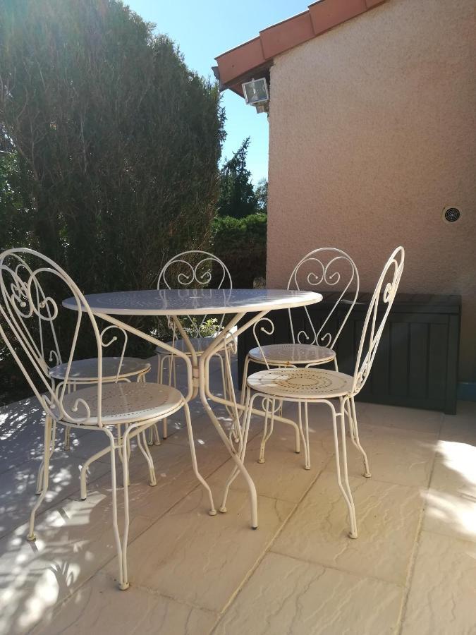 Le Ti'Roussat Bed & Breakfast Saint-Andre-de-Cubzac Bagian luar foto