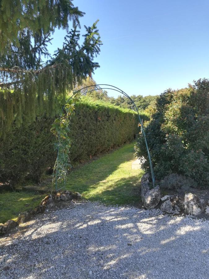 Le Ti'Roussat Bed & Breakfast Saint-Andre-de-Cubzac Bagian luar foto