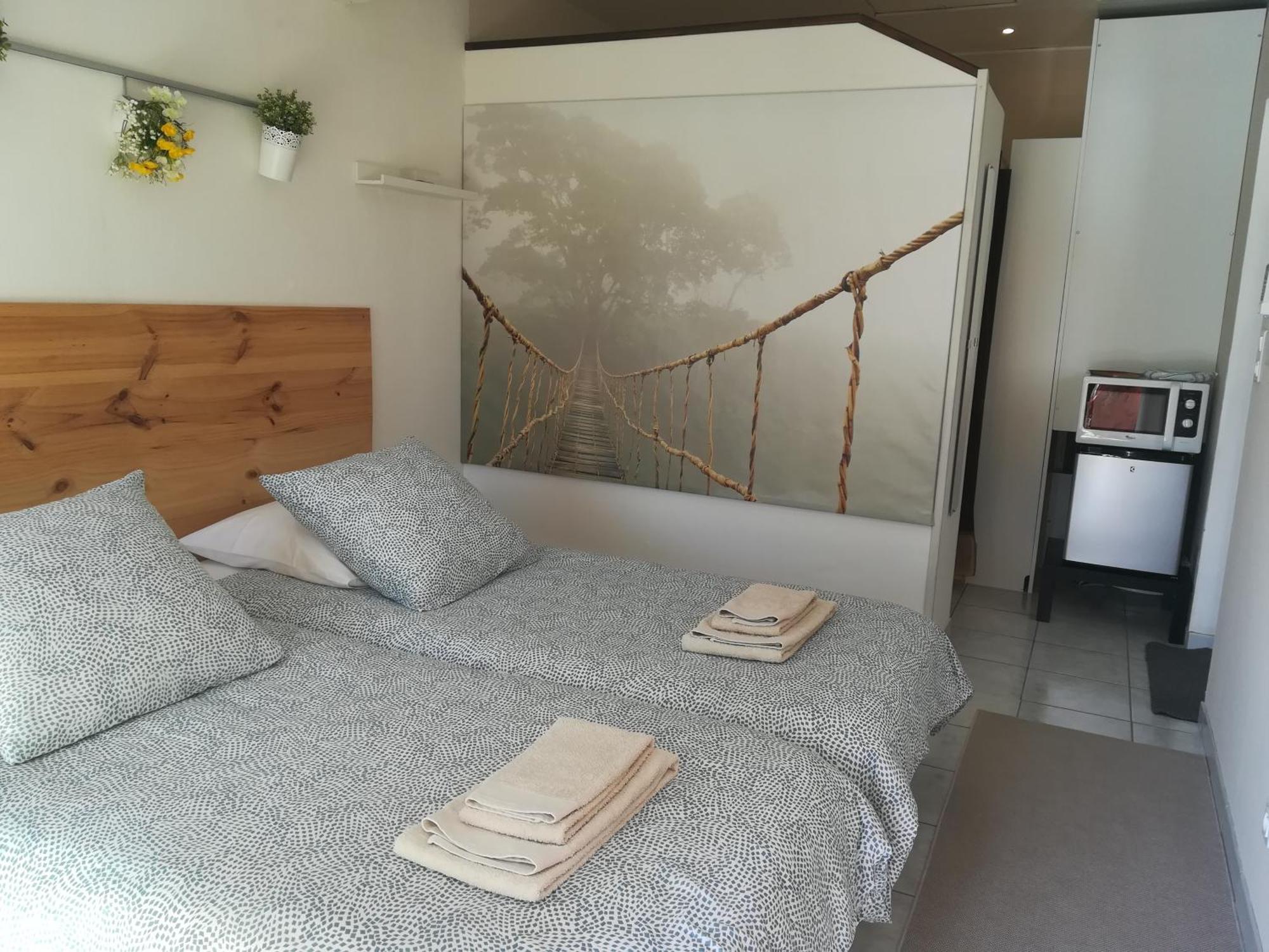 Le Ti'Roussat Bed & Breakfast Saint-Andre-de-Cubzac Bagian luar foto