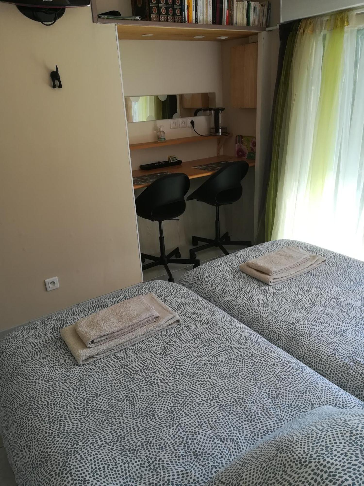 Le Ti'Roussat Bed & Breakfast Saint-Andre-de-Cubzac Bagian luar foto